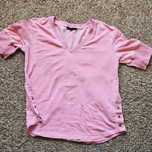 Jane & Delancey V-Neck Women's Top MEDIUM - Picture 1 of 5